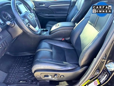 2017 Toyota Highlander SE