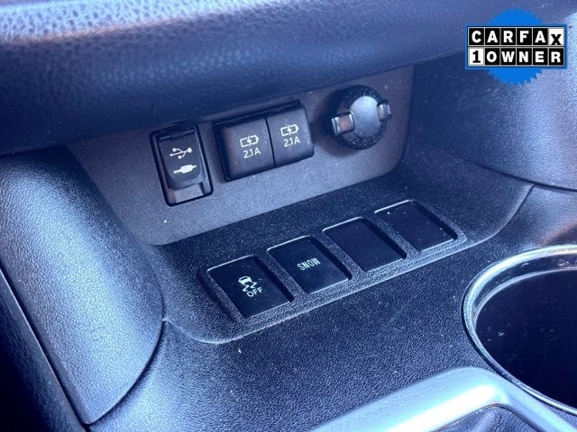 2017 Toyota Highlander SE