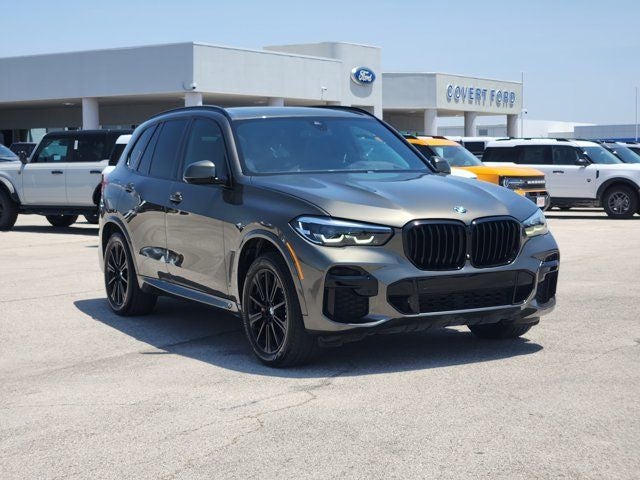 2022 BMW X5 M50i