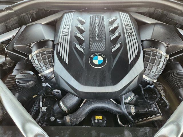 2022 BMW X5 M50i