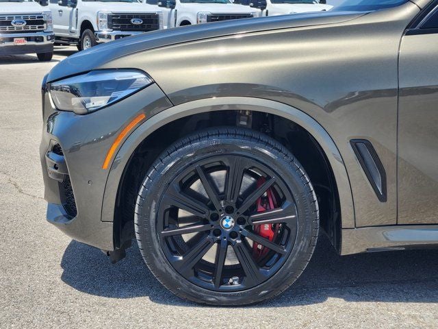 2022 BMW X5 M50i