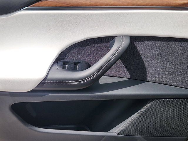 2024 Tesla Model X Base