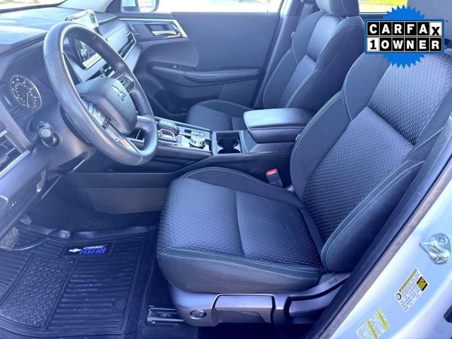 2022 Mitsubishi Outlander ES