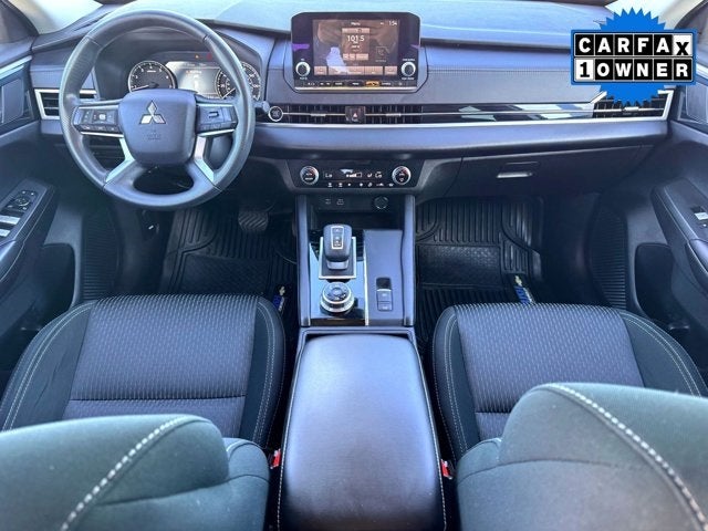 2022 Mitsubishi Outlander ES