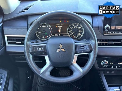 2022 Mitsubishi Outlander ES
