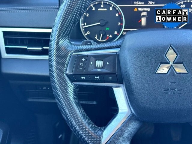 2022 Mitsubishi Outlander ES