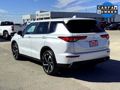 2022 Mitsubishi Outlander ES