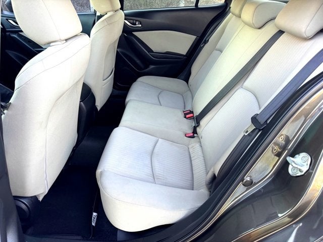 2015 Mazda Mazda3 i SV