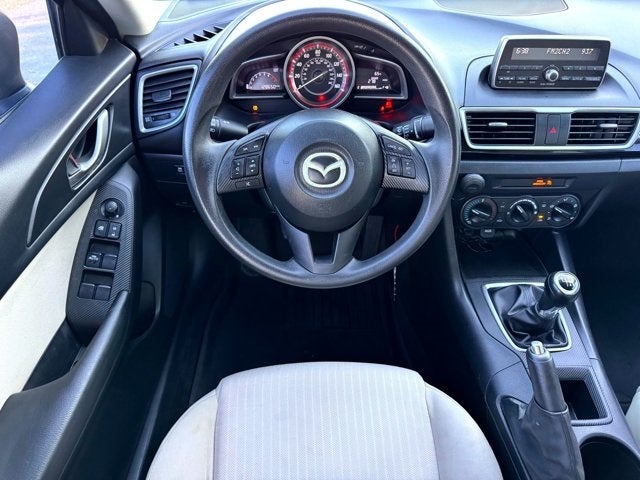 2015 Mazda Mazda3 i SV