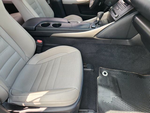 2016 Lexus IS 200t