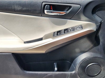 2016 Lexus IS 200t