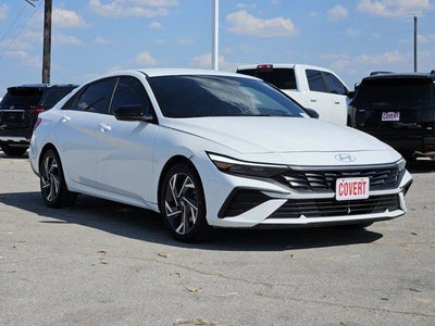 2025 Hyundai Elantra SEL Sport