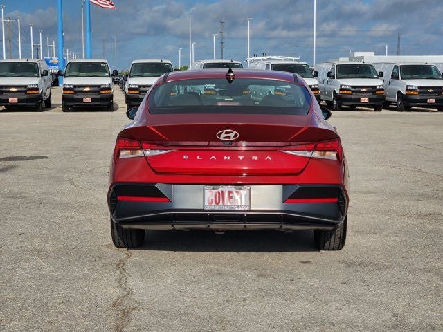 2025 Hyundai Elantra SEL Convenience