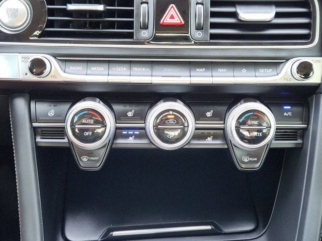 2020 Genesis G70 2.0T