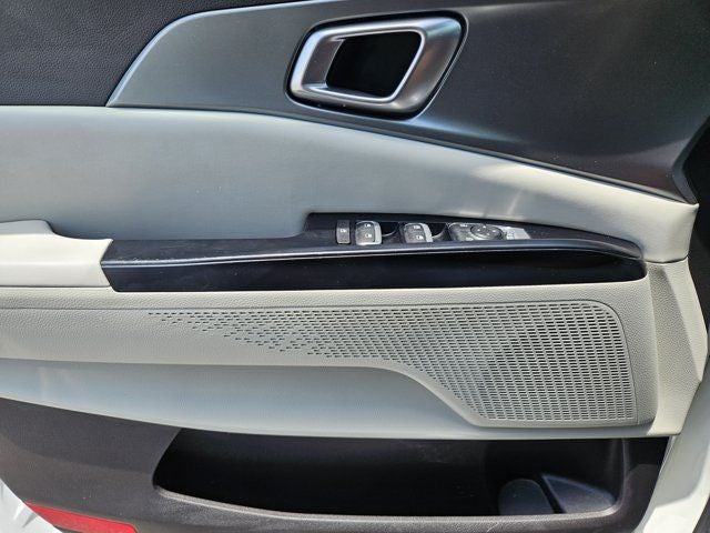 2022 Kia Carnival LX