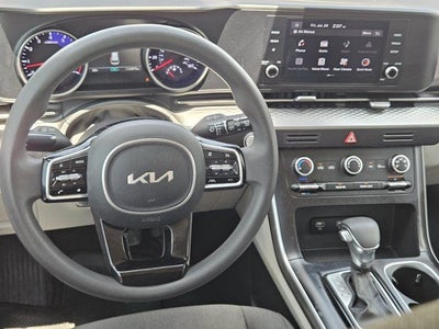 2022 Kia Carnival LX