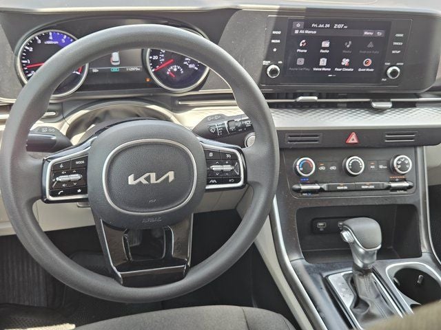 2022 Kia Carnival LX