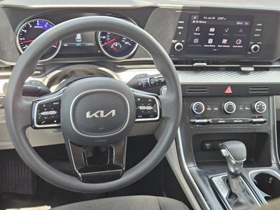 2022 Kia Carnival LX