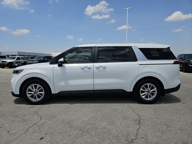 2022 Kia Carnival LX