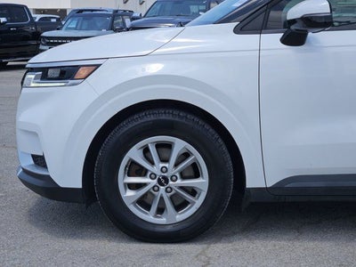 2022 Kia Carnival LX