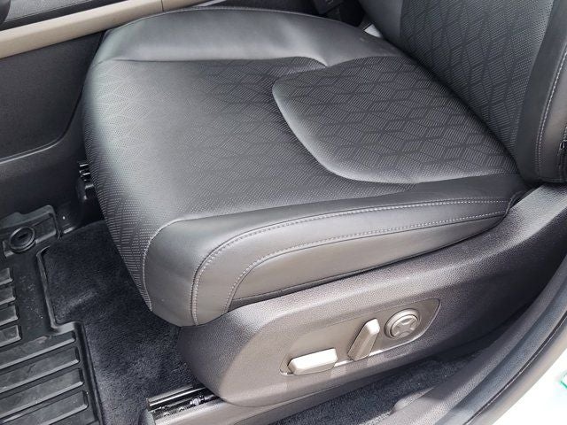 2025 Kia Carnival SX