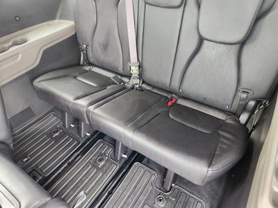 2025 Kia Carnival SX