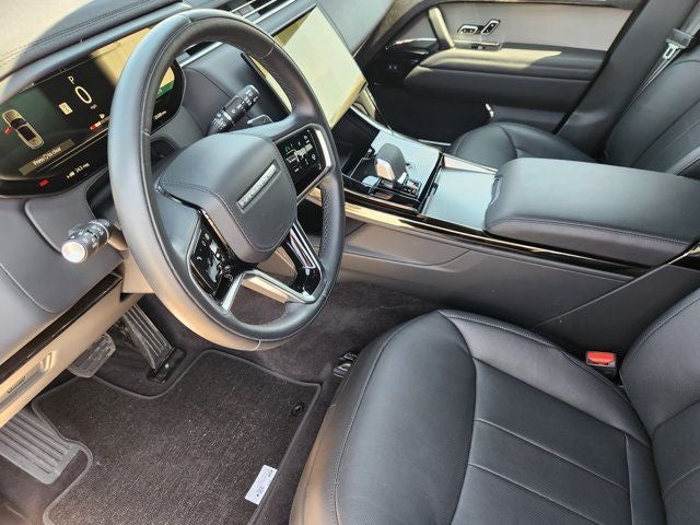 2025 Land Rover Range Rover Sport SE