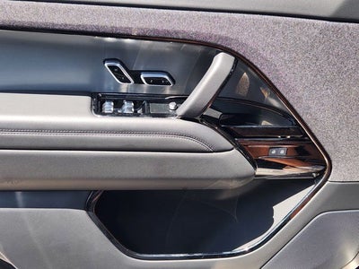 2025 Land Rover Range Rover Sport SE