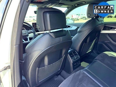 2021 Audi A4 45 S line Prestige quattro