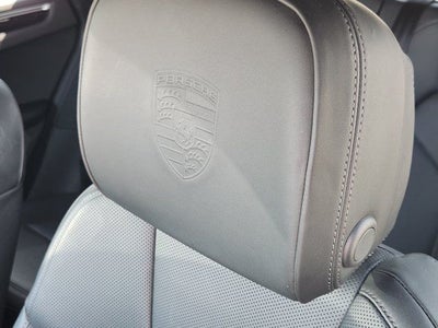 2023 Porsche Macan Base