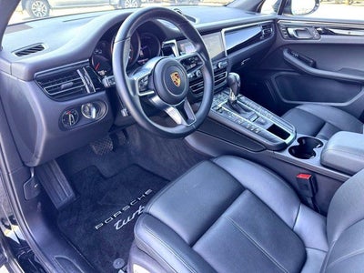 2020 Porsche Macan Base PREMIUM PACKAGE PLUS