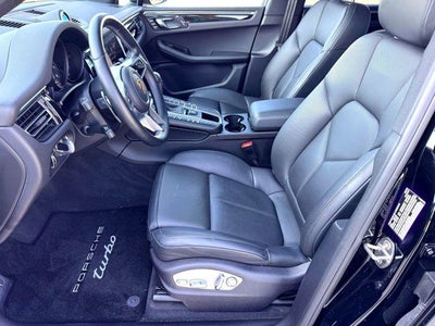 2020 Porsche Macan Base PREMIUM PACKAGE PLUS