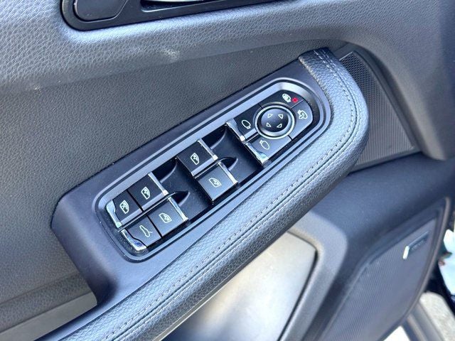 2020 Porsche Macan Base PREMIUM PACKAGE PLUS