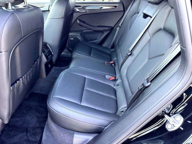 2020 Porsche Macan Base PREMIUM PACKAGE PLUS