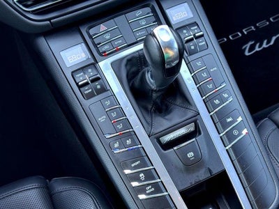 2020 Porsche Macan Base PREMIUM PACKAGE PLUS