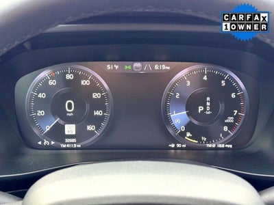 2022 Volvo XC40 Momentum