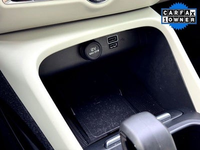 2022 Volvo XC40 Momentum