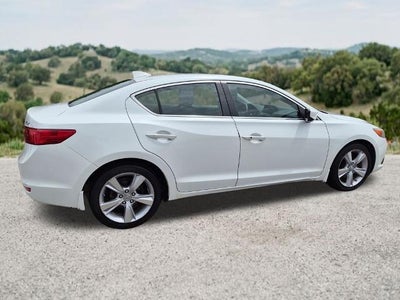 2015 Acura ILX 2.0L Automatic with Technology Package