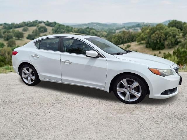 2015 Acura ILX 2.0L Automatic with Technology Package