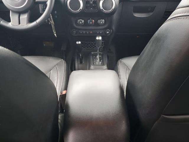 2014 Jeep Wrangler Unlimited 4WD 4dr Sahara