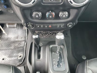 2014 Jeep Wrangler Unlimited 4WD 4dr Sahara