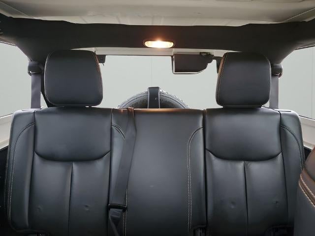 2014 Jeep Wrangler Unlimited 4WD 4dr Sahara