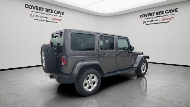 2014 Jeep Wrangler Unlimited 4WD 4dr Sahara