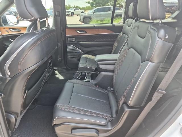 2023 Jeep Grand Cherokee L Summit 4x4
