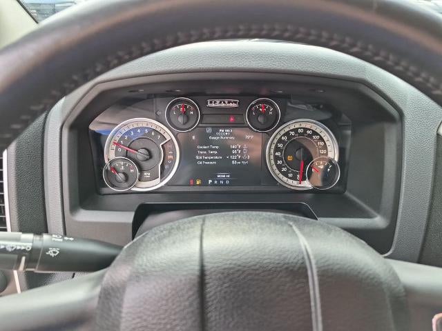 2015 RAM 1500 4WD Crew Cab 5.7 Ft Box Lone Star