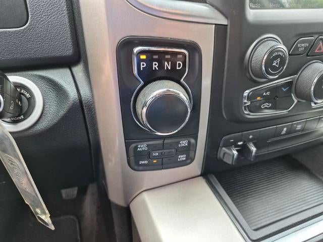 2015 RAM 1500 4WD Crew Cab 5.7 Ft Box Lone Star