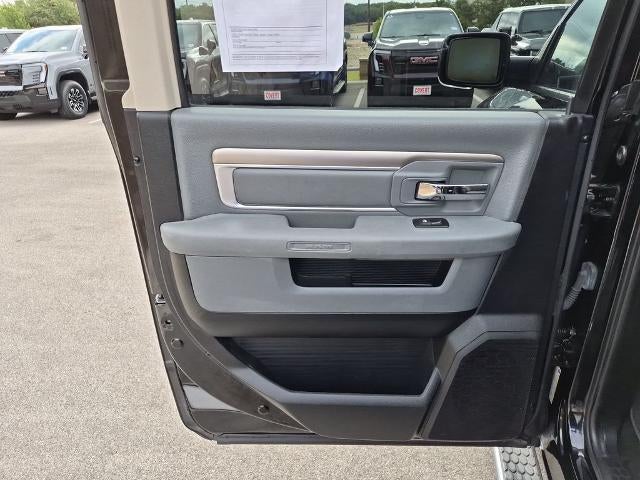2015 RAM 1500 4WD Crew Cab 5.7 Ft Box Lone Star