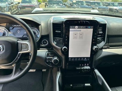 2022 RAM 1500 Big Horn 4x4 Crew Cab 5'7" Box