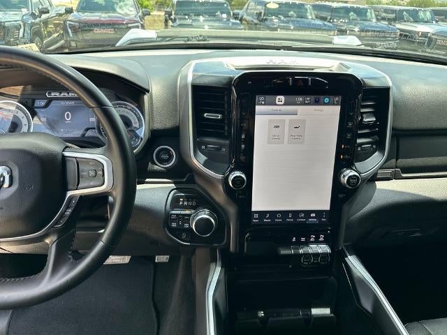 2022 RAM 1500 Big Horn 4x4 Crew Cab 5'7" Box