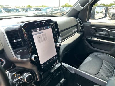 2022 RAM 1500 Big Horn 4x4 Crew Cab 5'7" Box